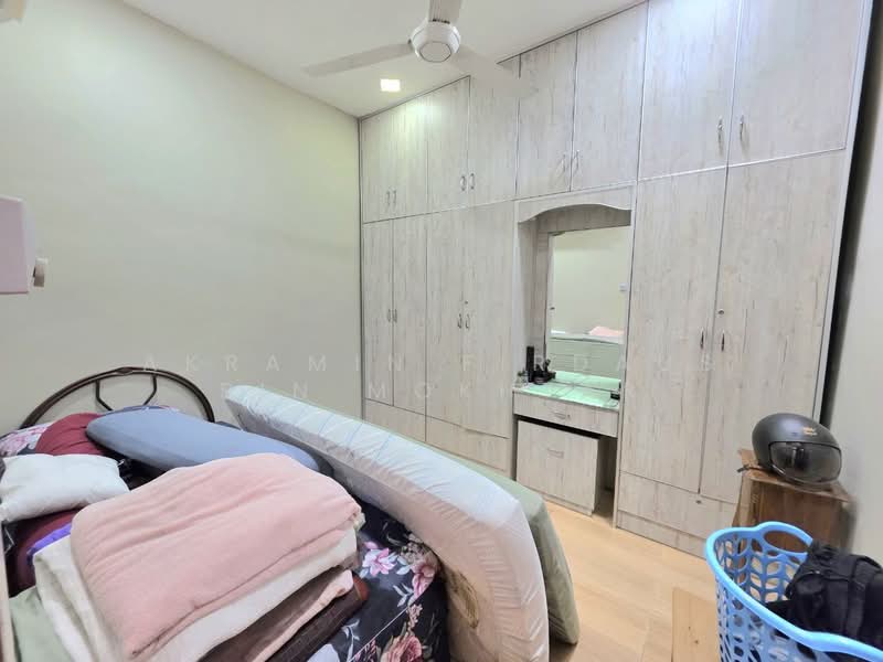 1-storey Terraced House for Sale in Bandar Kinrara (Selangor) - Akramin Firdaus Bin Mokhtar - Bedroom - PropertyGuru.com.my