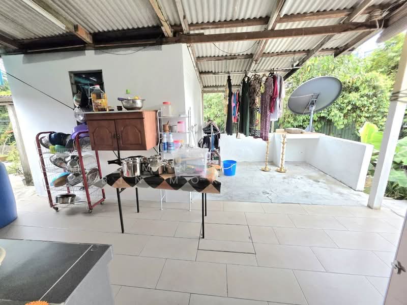 1-storey Terraced House for Sale in Bandar Kinrara (Selangor) - Akramin Firdaus Bin Mokhtar - Kitchen - PropertyGuru.com.my