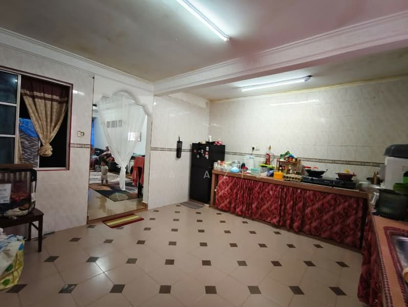 Rumah Teres 1 Tingkat untuk Dijual di Senai (Kulai) - Ida Aziz - Kitchen - PropertyGuru.com.my