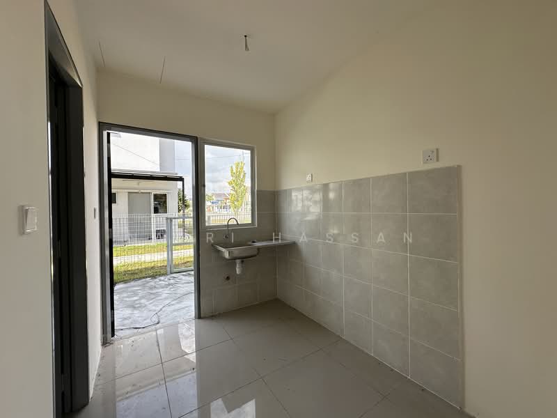2-storey Terraced House for Sale in Kuala Selangor (Selangor) - Nazri Hassan - Kitchen - PropertyGuru.com.my