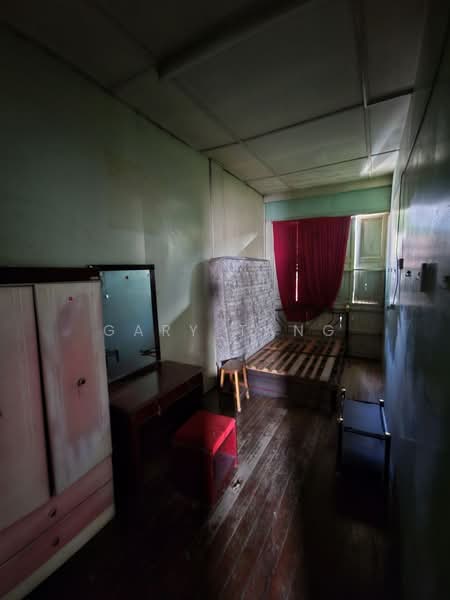 Kedai untuk Dijual di Kuala Kangsar (Perak) - Gary Tang - Bedroom - PropertyGuru.com.my