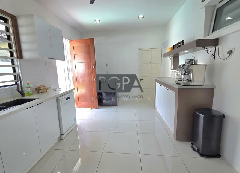 Semi-Detached House for Rent in Tanjung Bungah (Penang) - KK Kwok - Kitchen - PropertyGuru.com.my