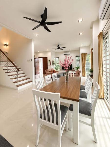Rumah Berkembar untuk Disewa di Tanjung Bungah (Penang) - KK Kwok - Dining Room - PropertyGuru.com.my