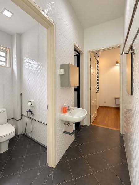 Rumah Berkembar untuk Disewa di Tanjung Bungah (Penang) - KK Kwok - Bathroom - PropertyGuru.com.my