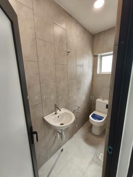 Kedai / Pejabat untuk Disewa di BANDAR PUCHONG JAYA (Puchong) - Katty Soon - Bathroom - PropertyGuru.com.my