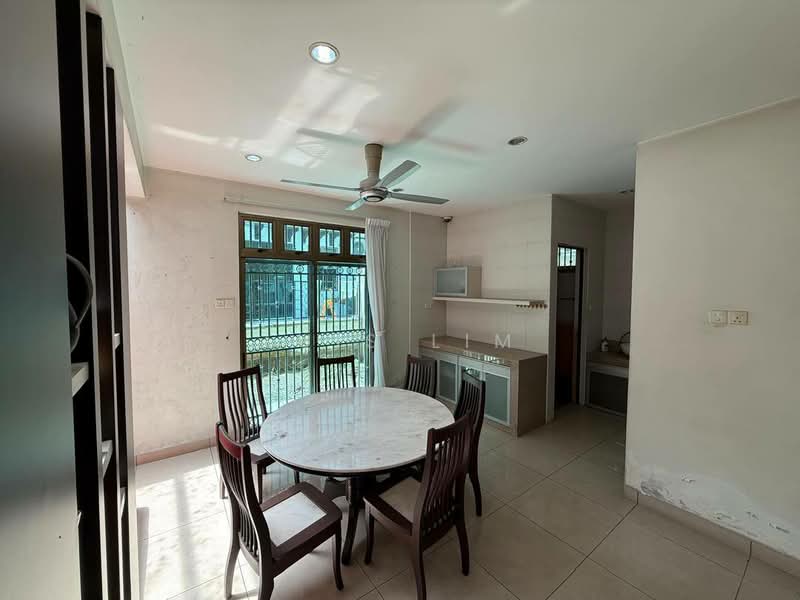 Semi-Detached House for Sale in Taman Sutera Utama (Skudai) - Luis Lim - Dining Room - PropertyGuru.com.my