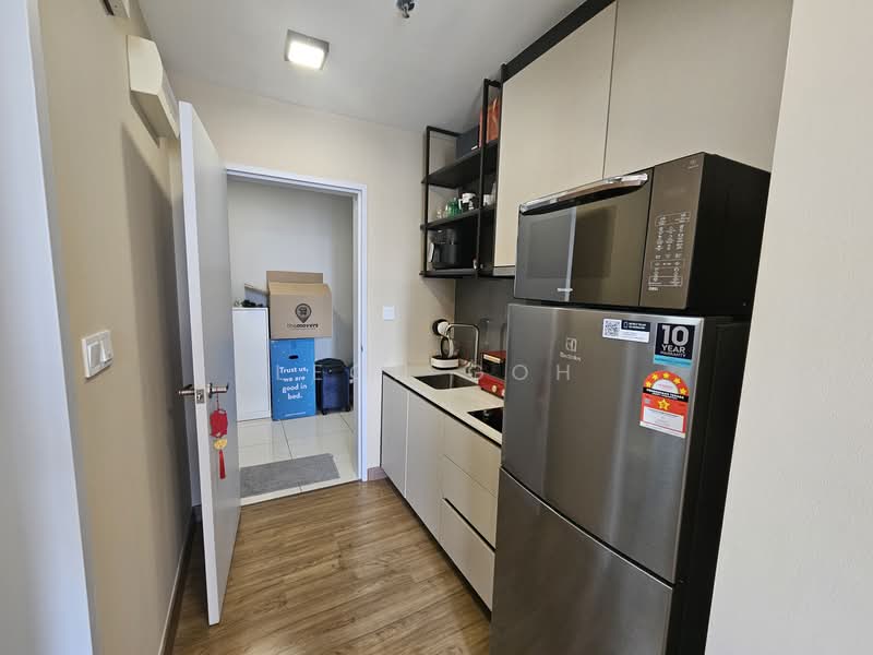 Servis Apartment untuk Disewa di The Amber Residence @ TwentyFive.7 - Leon Goh - Kitchen - PropertyGuru.com.my