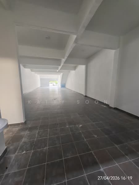 Shop / Office for Rent in Seri Kembangan (Selangor) - Katty Soon - PropertyGuru.com.my