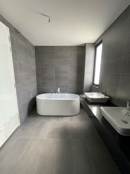 Rumah Berkembar untuk Disewa di Bandar Gamuda Gardens (Rawang) - Angel Ang - Bathroom - PropertyGuru.com.my