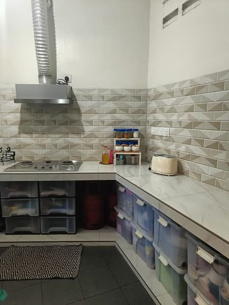 2-storey Terraced House for Sale in Taman Scientex Pasir Gudang (Pasir Gudang) - Mohd Faez - Kitchen - PropertyGuru.com.my