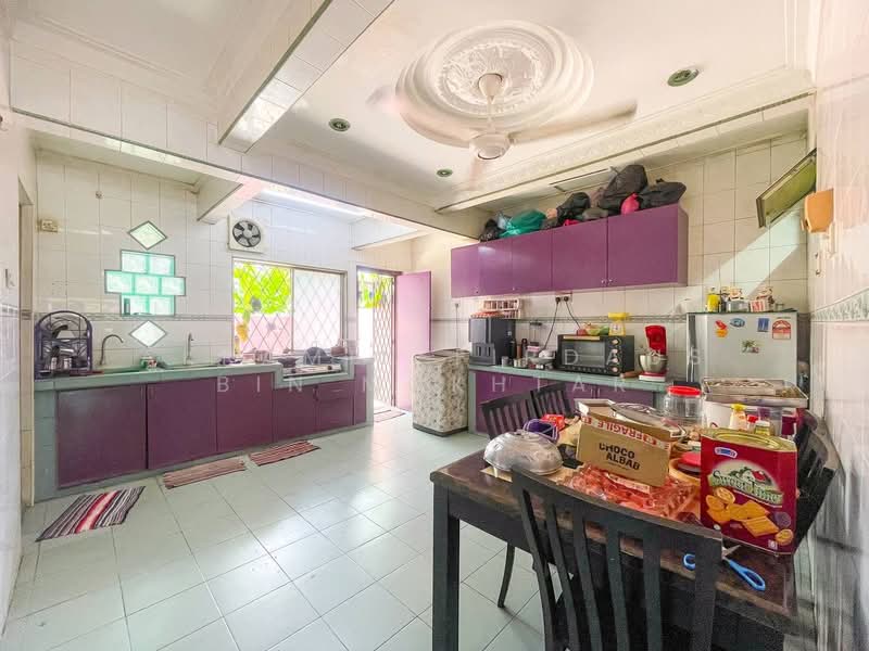 1-storey Terraced House for Sale in Bandar Kinrara (Selangor) - Akramin Firdaus Bin Mokhtar - Kitchen - PropertyGuru.com.my
