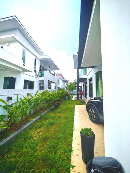 Rumah Teres untuk Dijual di Seremban (Negeri Sembilan) - FARAH HANIM BINTI AD SUHADAK SUHADAK - Exterior - PropertyGuru.com.my