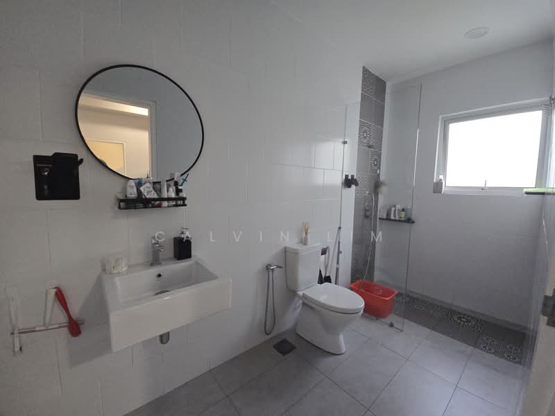 Kondominium untuk Dijual di Elevia Residences - Calvin Lim - Bathroom - PropertyGuru.com.my