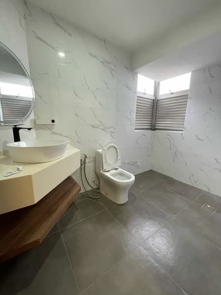 Kondominium untuk Disewa di Riana Green Condominium - Jc Lee - Bathroom - PropertyGuru.com.my