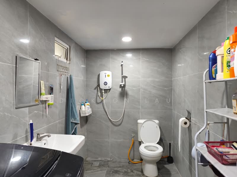 Rumah Teres 2 Tingkat untuk Dijual di Kepong (Kuala Lumpur) - Dickson Lau - Bathroom - PropertyGuru.com.my