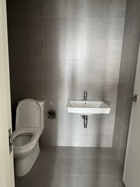 Service Residence for Sale at Sunway Belfield - Sarah Tan - Bathroom - PropertyGuru.com.my