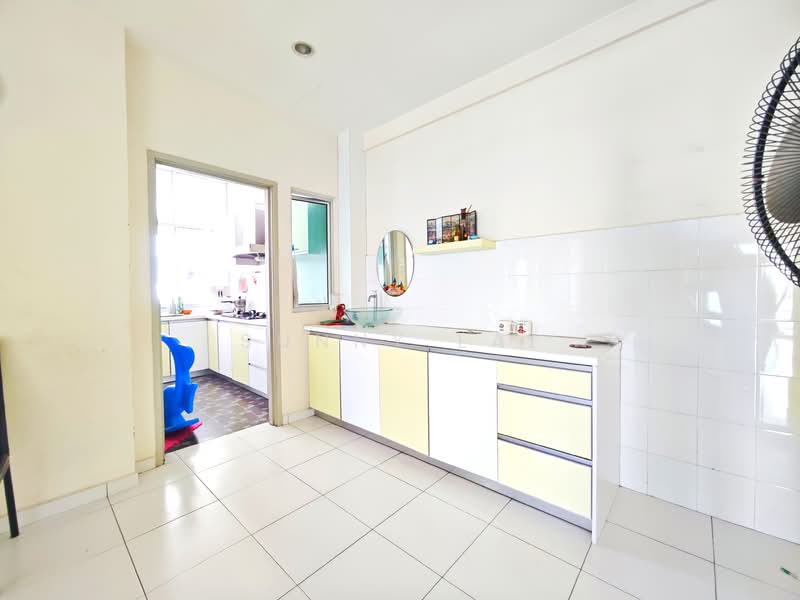 Condominium for Rent at One World 1 - Sunny Lai - Kitchen - PropertyGuru.com.my