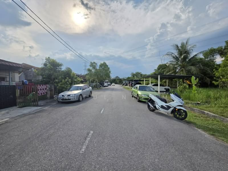 1-storey Terraced House for Sale in Taman Semenyih Impian (Semenyih) - Saiful Nizam - Exterior - PropertyGuru.com.my