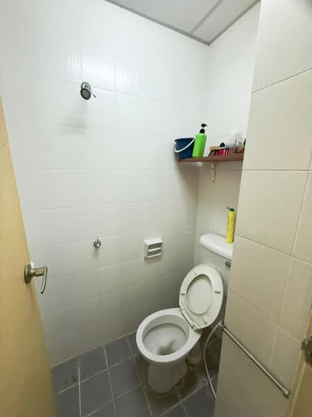 Kondominium untuk Disewa di Grand Ocean - Andrew Chow - Bathroom - PropertyGuru.com.my