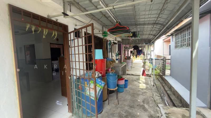1-storey Terraced House for Sale in Bandar Kinrara (Selangor) - Akramin Firdaus Bin Mokhtar - Exterior - PropertyGuru.com.my