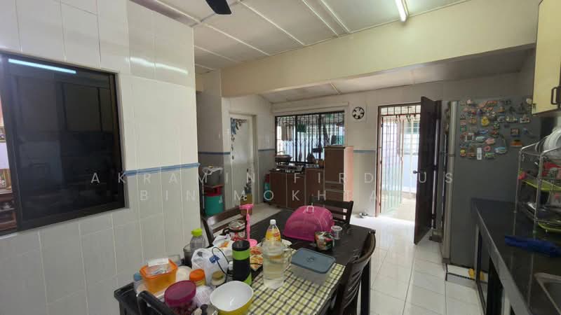 1-storey Terraced House for Sale in Bandar Kinrara (Selangor) - Akramin Firdaus Bin Mokhtar - Kitchen - PropertyGuru.com.my