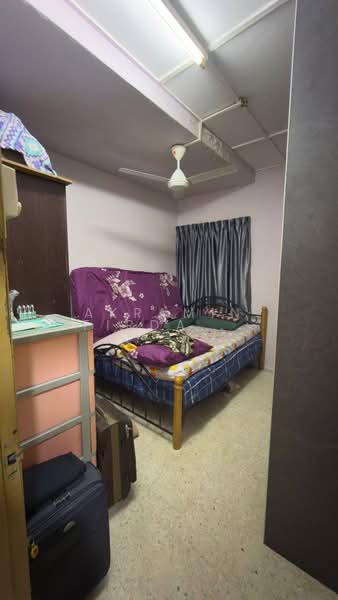 1-storey Terraced House for Sale in Bandar Kinrara (Selangor) - Akramin Firdaus Bin Mokhtar - Bedroom - PropertyGuru.com.my