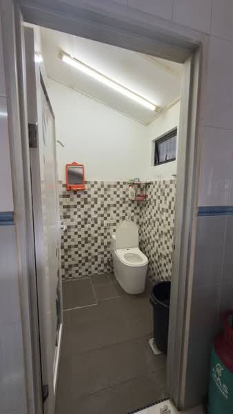 1-storey Terraced House for Sale in Bandar Kinrara (Selangor) - Akramin Firdaus Bin Mokhtar - Bathroom - PropertyGuru.com.my