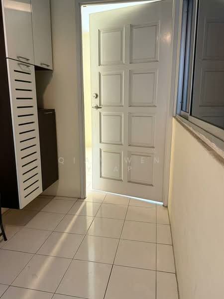 Kondominium untuk Dijual di Putra Place Condominium - Qian Wen Yeap - Entrance - PropertyGuru.com.my