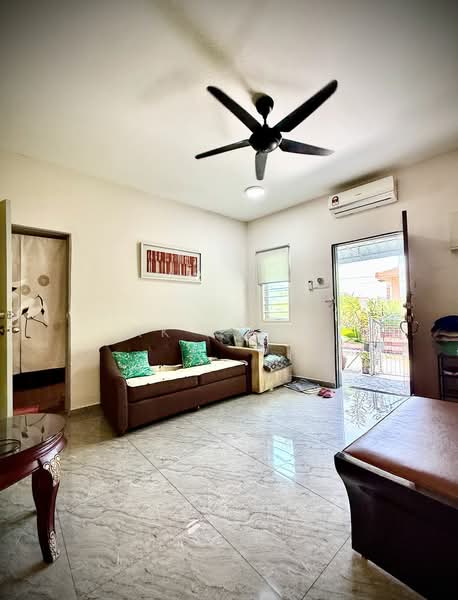 Rumah Teres 1 Tingkat untuk Dijual di Tanjung Tokong (Penang) - KK Kwok - Living Room - PropertyGuru.com.my