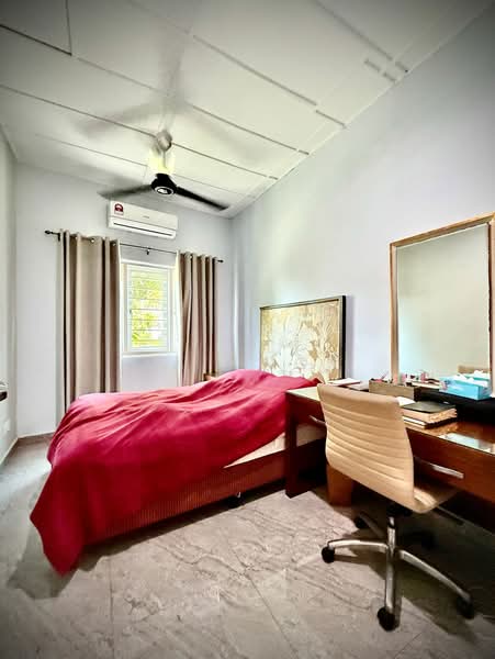 Rumah Teres 1 Tingkat untuk Dijual di Tanjung Tokong (Penang) - KK Kwok - Bedroom - PropertyGuru.com.my