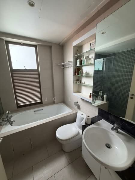Kondominium untuk Disewa di Ara Hill Condominium - Jc Lee - Bathroom - PropertyGuru.com.my