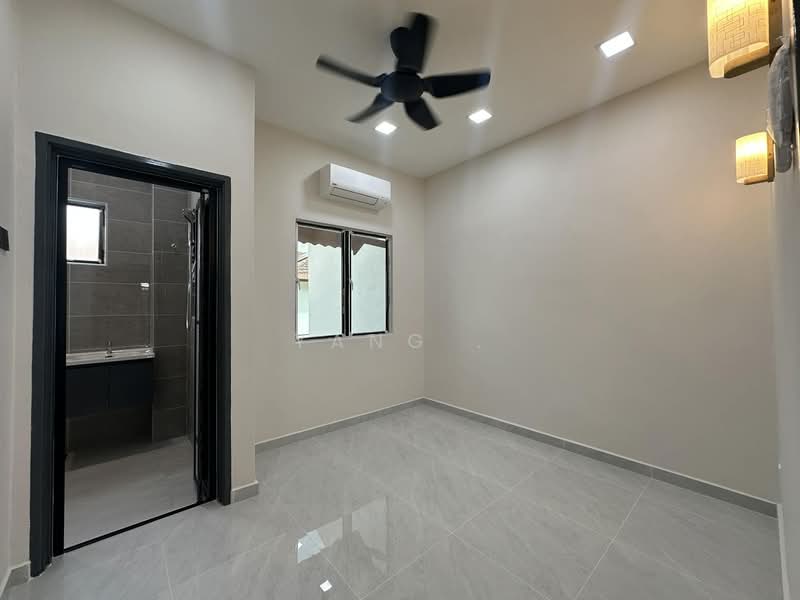 Rumah Teres 2 Tingkat untuk Disewa di Bandar Sri Damansara (Selangor) - Yang . - Bedroom - PropertyGuru.com.my