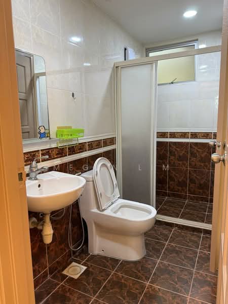 Kondominium untuk Disewa di Continental Heights - Megan Lim - Bathroom - PropertyGuru.com.my