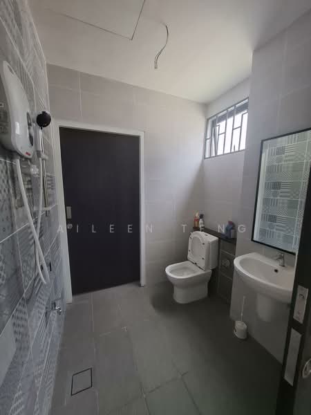 2-storey Terraced House for Sale in Elmina (Shah Alam) - Aileen Teng - Bathroom - PropertyGuru.com.my