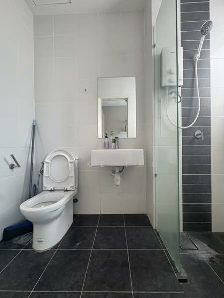 Servis Apartment untuk Disewa di Mesahill - Mike Tan - Bathroom - PropertyGuru.com.my