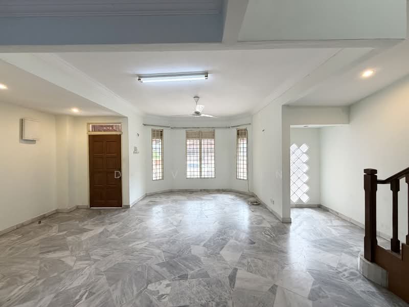 Rumah Teres 2 Tingkat untuk Dijual di Alam Damai (Cheras) - Denver Sin - Living Room - PropertyGuru.com.my