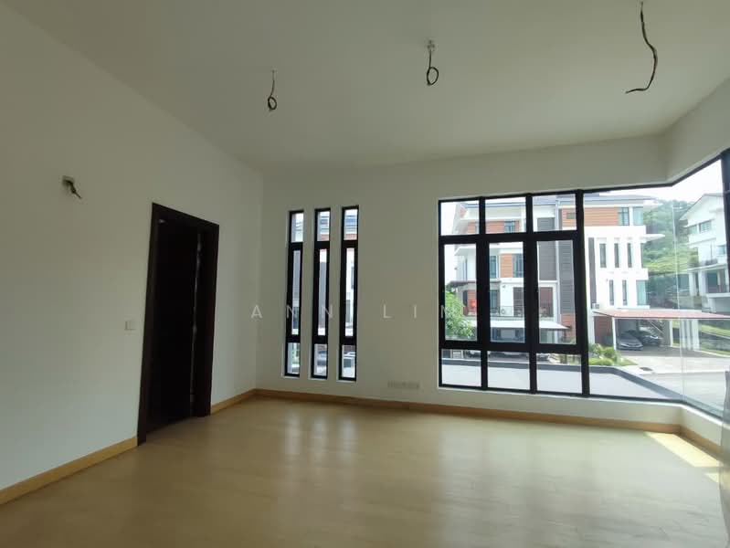 Twin Villa for Sale in Putra Heights (Subang Jaya) - Ann Lim - Living Room - PropertyGuru.com.my