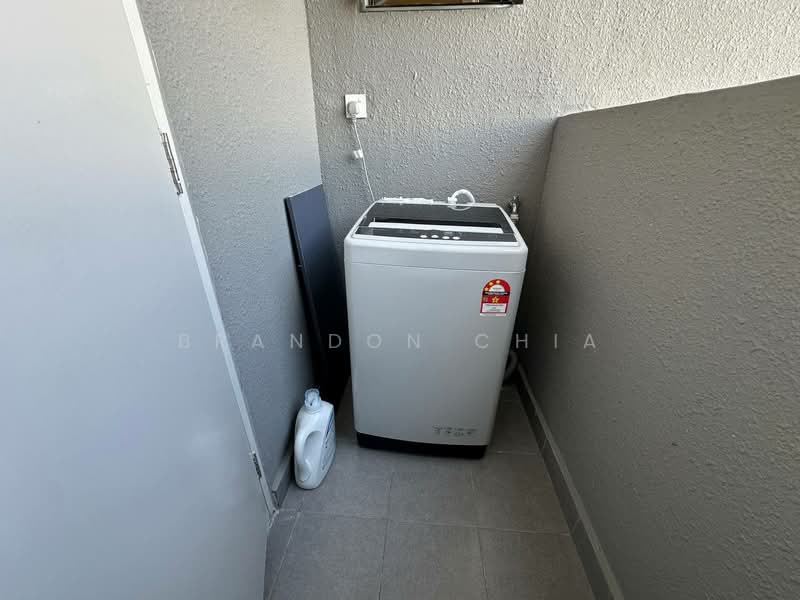 Pangsapuri untuk Disewa di Residensi Riamas - Brandon Chia - Balcony - PropertyGuru.com.my