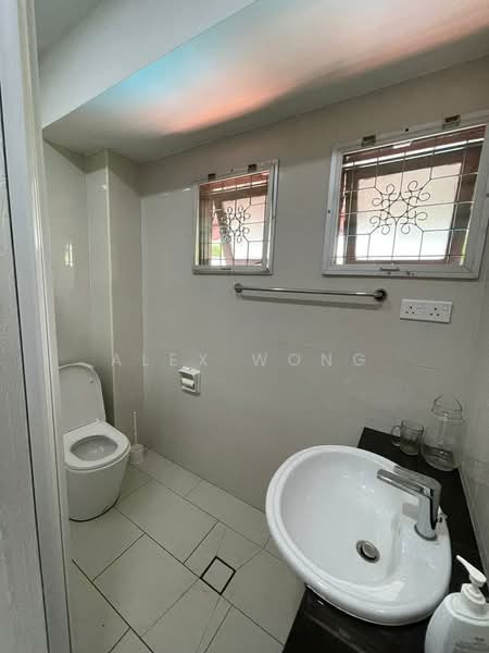 Rumah Banglo untuk Dijual di Ampang (Kuala Lumpur) - Alex Wong - Bathroom - PropertyGuru.com.my