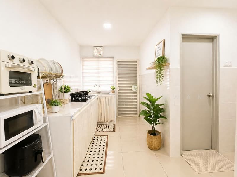 2-storey Terraced House for Sale in Bukit Rahman Putra (Sungai Buloh) - Muhammad Ridhwan Mohd Huzairi - Kitchen - PropertyGuru.com.my