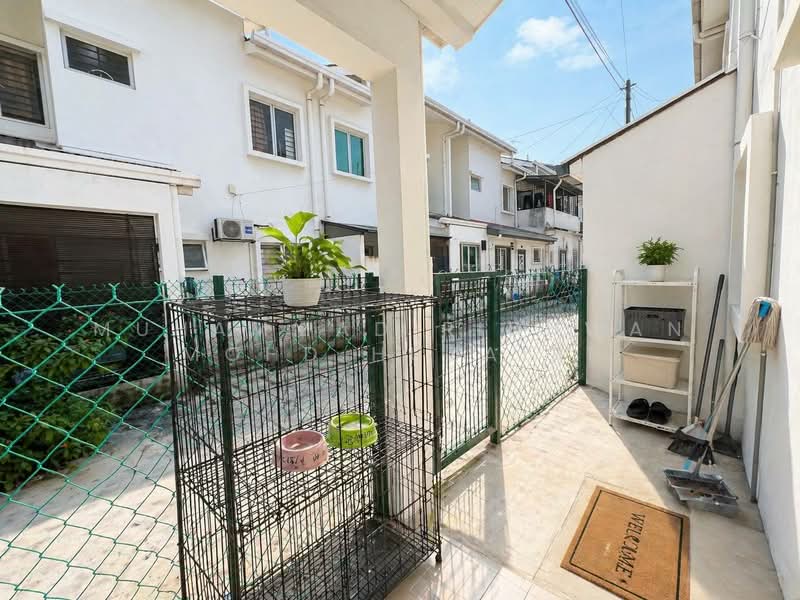 2-storey Terraced House for Sale in Bukit Rahman Putra (Sungai Buloh) - Muhammad Ridhwan Mohd Huzairi - Exterior - PropertyGuru.com.my