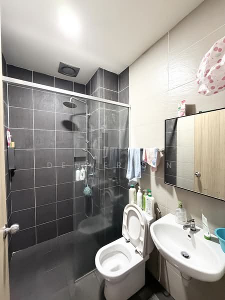 3-storey Terraced House for Sale in Taman Damai Utama (Bandar Kinrara) - Denver Sin - Bathroom - PropertyGuru.com.my
