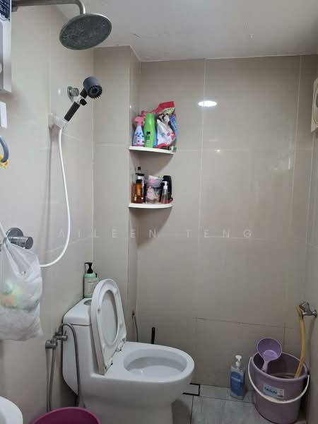 2-storey Terraced House for Sale at PJS 10 - Aileen Teng - Bathroom - PropertyGuru.com.my