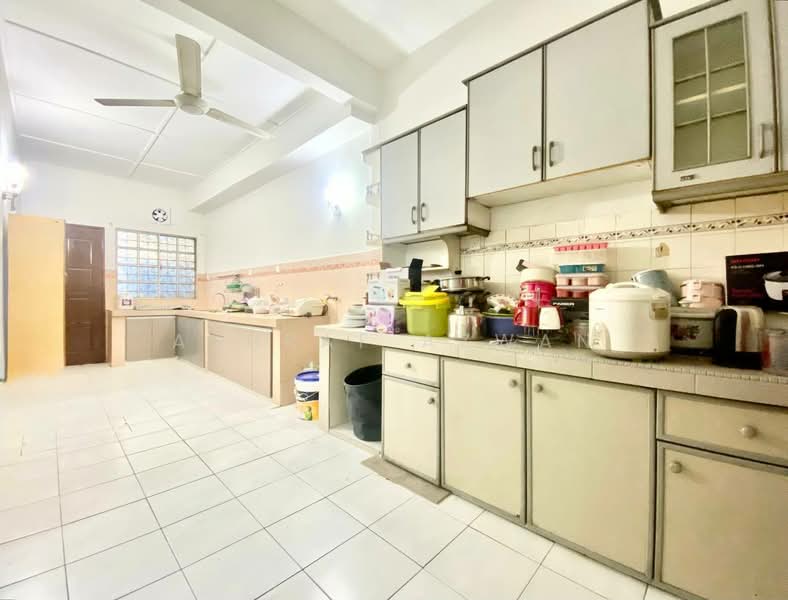 Rumah Teres 2 Tingkat untuk Dijual di Kajang (Selangor) - Ashraf Azwan - Kitchen - PropertyGuru.com.my