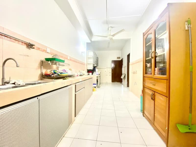 Rumah Teres 2 Tingkat untuk Dijual di Kajang (Selangor) - Ashraf Azwan - Kitchen - PropertyGuru.com.my