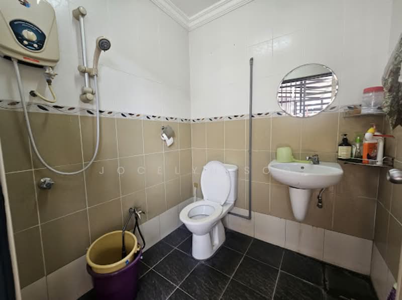 2-storey Terraced House for Sale in Taman Desa (Kuala Lumpur) - Jocelyn Soo - Bathroom - PropertyGuru.com.my