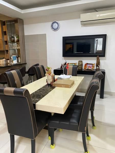 2-storey Terraced House for Sale in Laman Glenmarie (Shah Alam) - Kent Lee Jing Guang - Dining Room - PropertyGuru.com.my