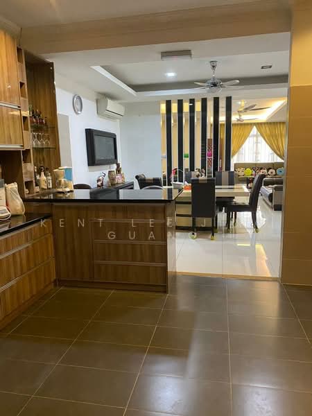 2-storey Terraced House for Sale in Laman Glenmarie (Shah Alam) - Kent Lee Jing Guang - Kitchen - PropertyGuru.com.my