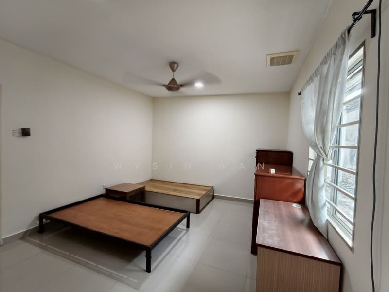 Bungalow for Rent in Kampung Cempaka (Petaling Jaya) - Wysin Wan - Bedroom - PropertyGuru.com.my