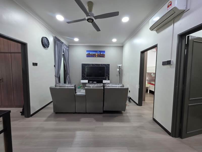 Rumah Teres 2 Tingkat untuk Dijual di Alam Damai (Cheras) - Billy Chan - Living Room - PropertyGuru.com.my